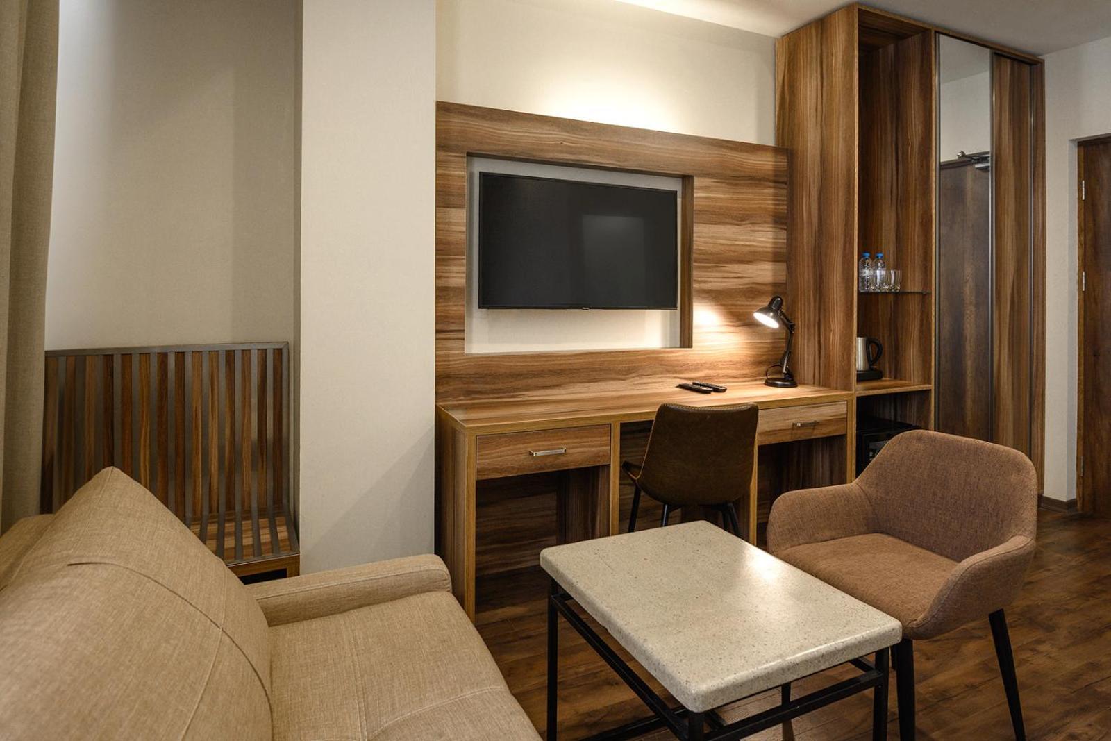 Nacho Hotel เยเรวาน ภายนอก รูปภาพ